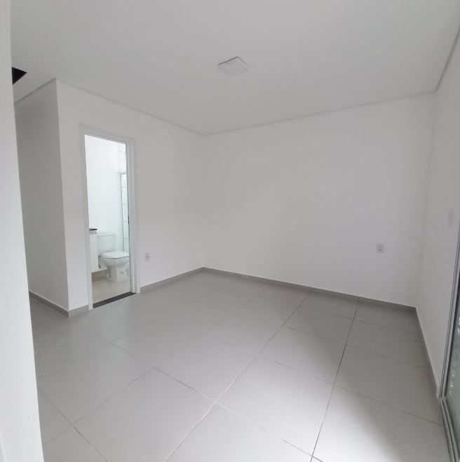 Sobrado para alugar com 3 quartos, 75m² - Foto 2