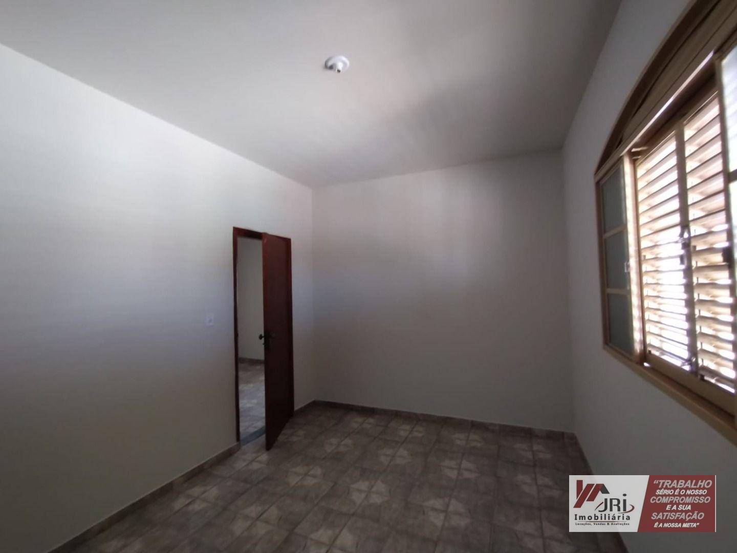 Casa à venda e aluguel com 3 quartos, 100m² - Foto 10