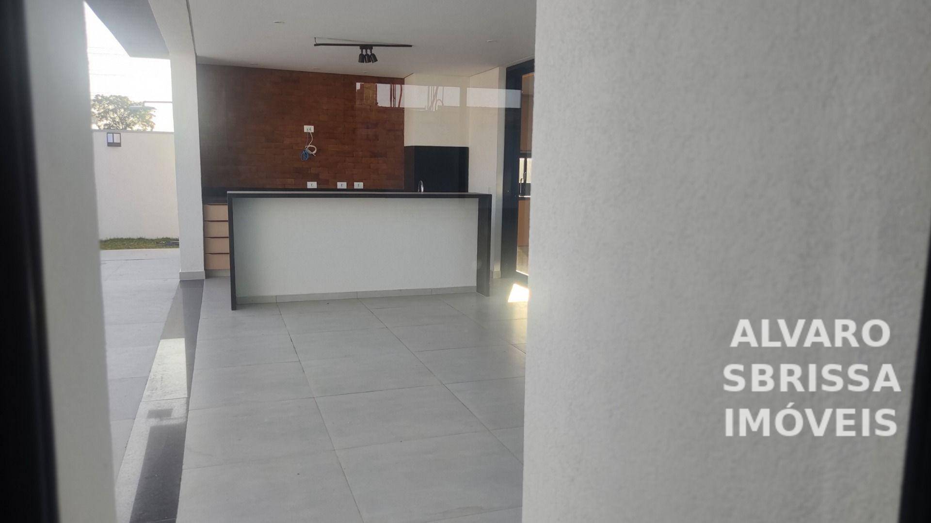 Casa à venda com 4 quartos, 330m² - Foto 16