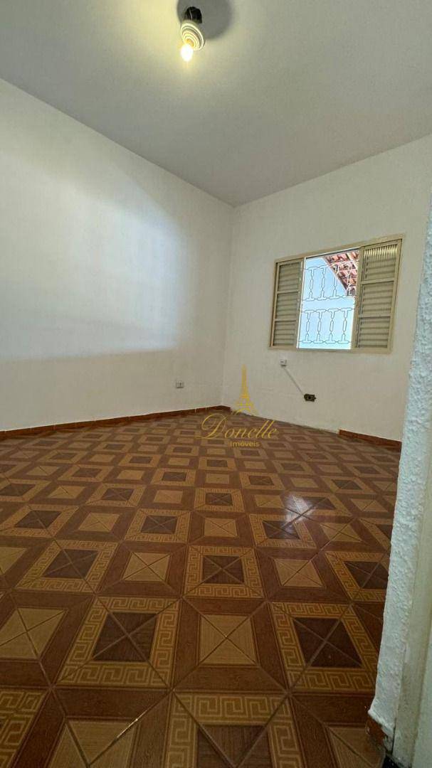 Casa à venda com 2 quartos, 750m² - Foto 13