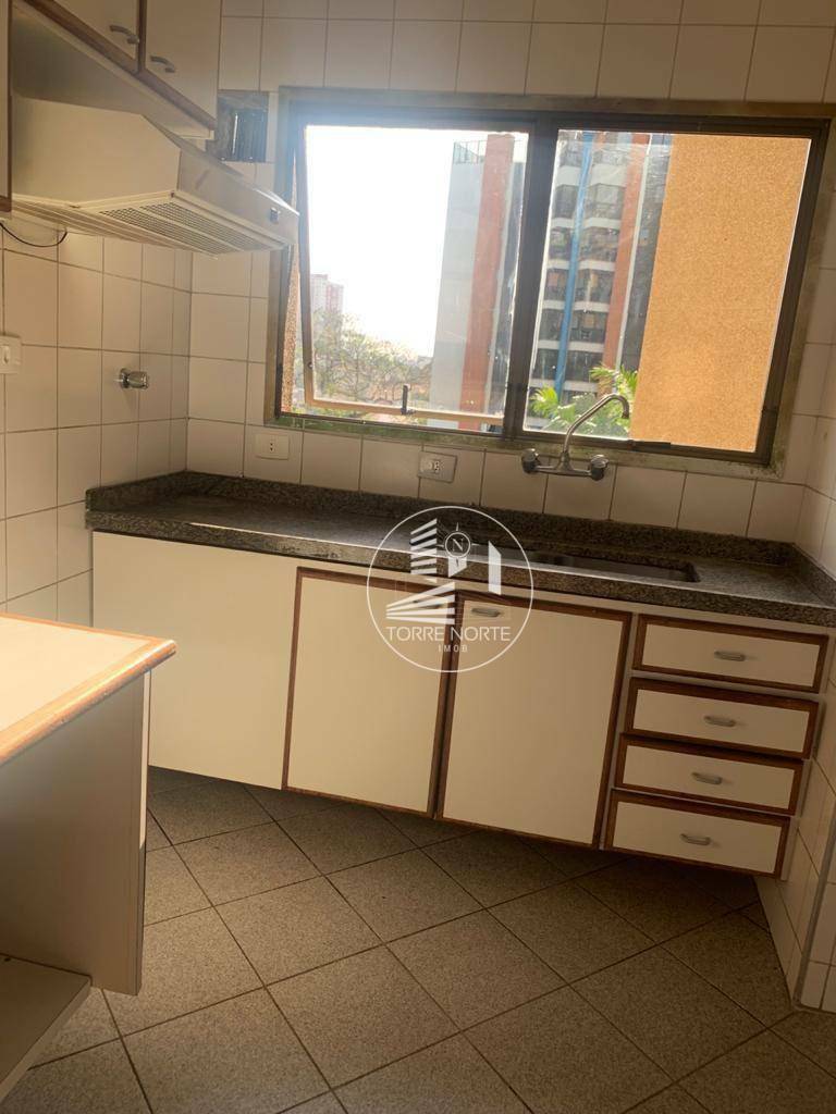 Apartamento à venda com 4 quartos, 188m² - Foto 10