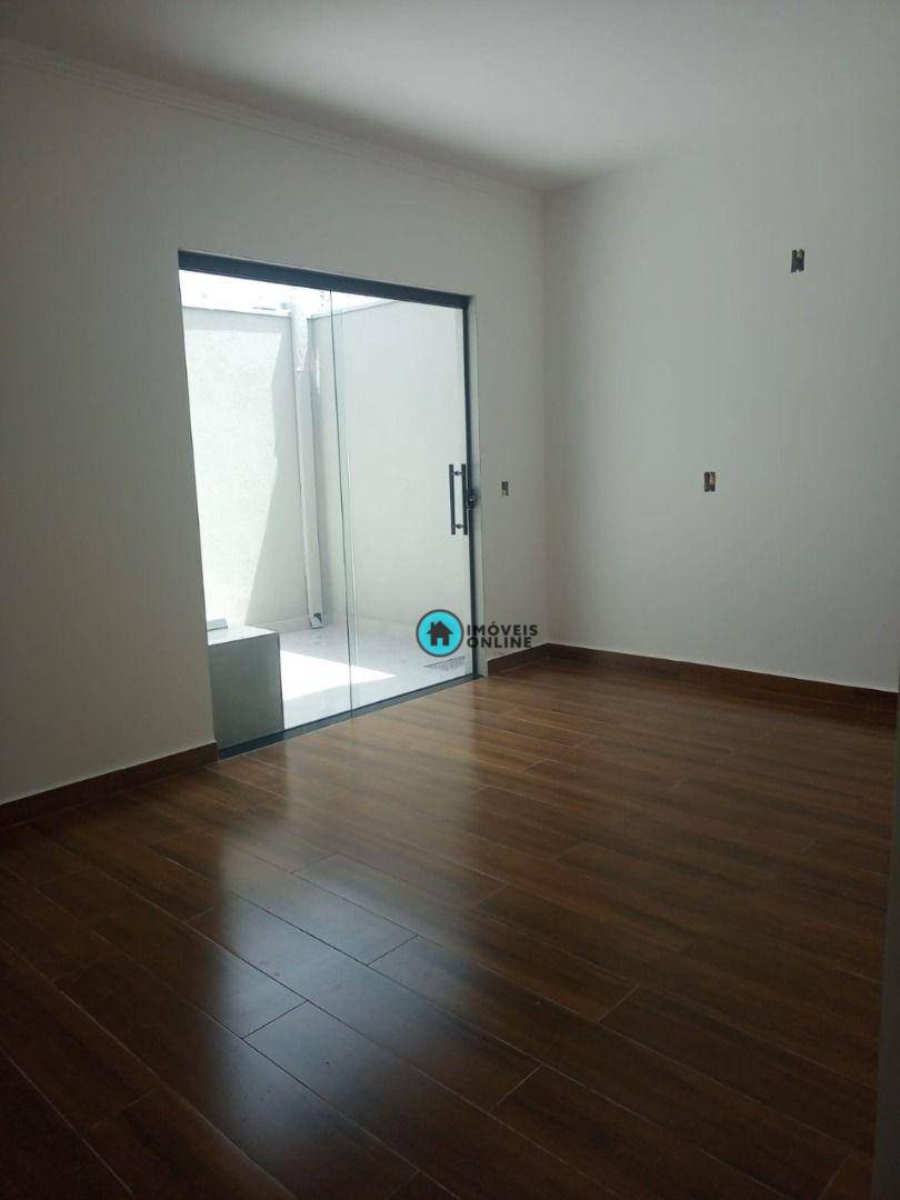 Casa à venda com 3 quartos, 130m² - Foto 14