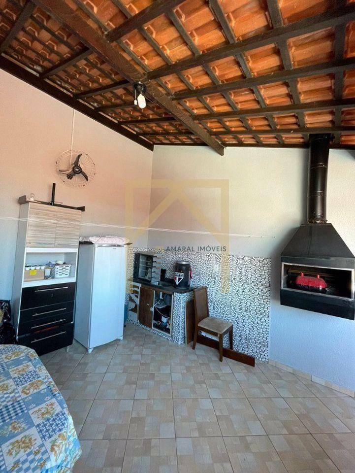 Casa à venda com 3 quartos, 125m² - Foto 4