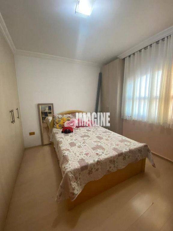 Sobrado à venda com 3 quartos, 239m² - Foto 9