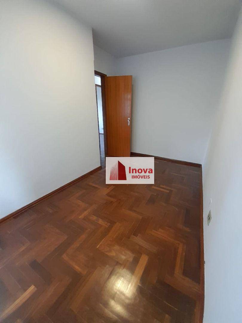 Apartamento para alugar com 3 quartos, 95m² - Foto 14