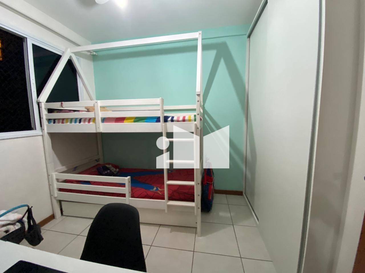 Apartamento à venda com 2 quartos, 70m² - Foto 11