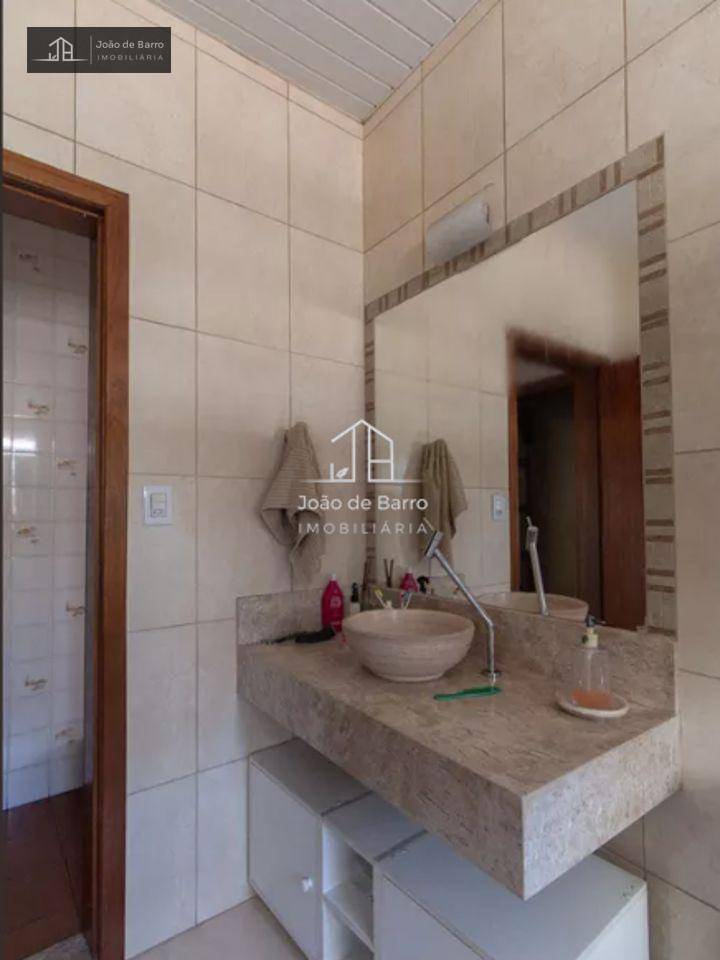 Casa à venda com 4 quartos, 300m² - Foto 11