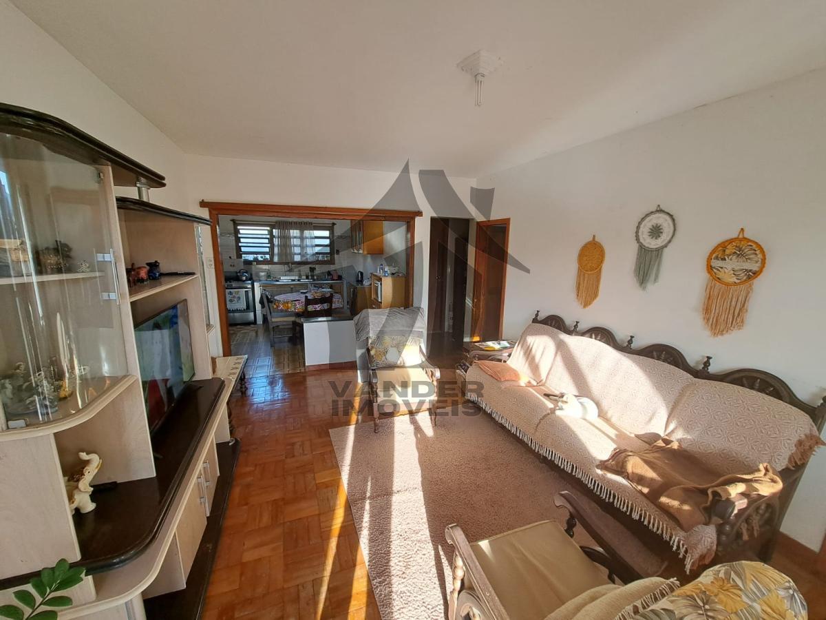 Casa à venda com 3 quartos, 267m² - Foto 4