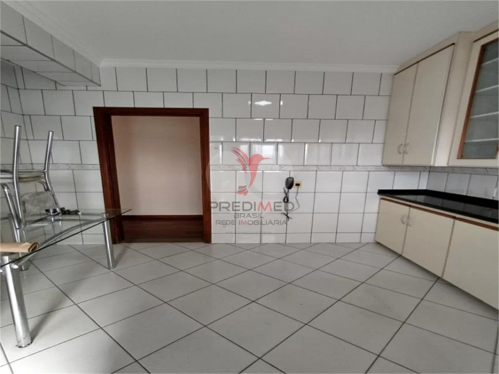 Apartamento à venda com 3 quartos, 130m² - Foto 12