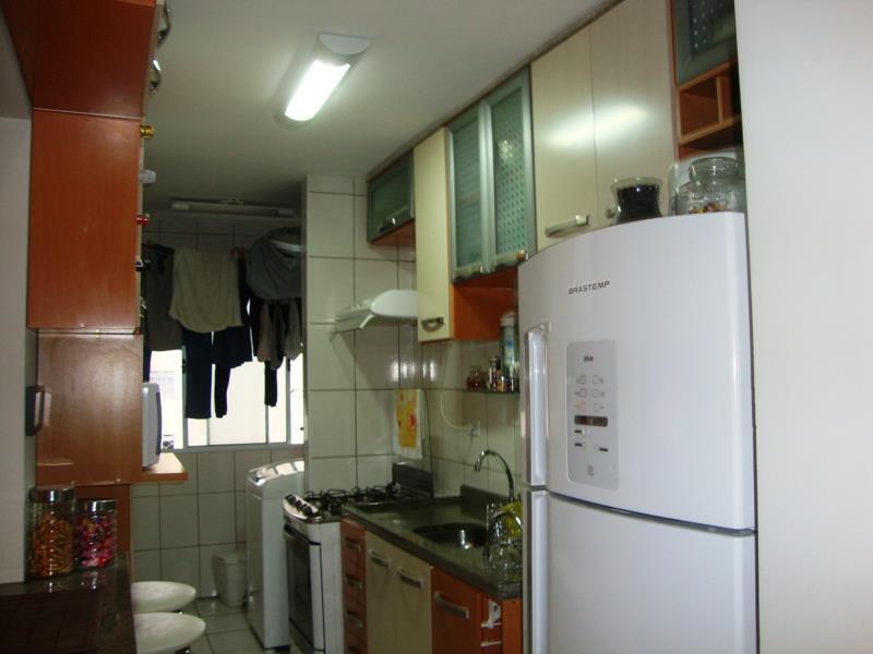 Apartamento à venda com 2 quartos, 57m² - Foto 13