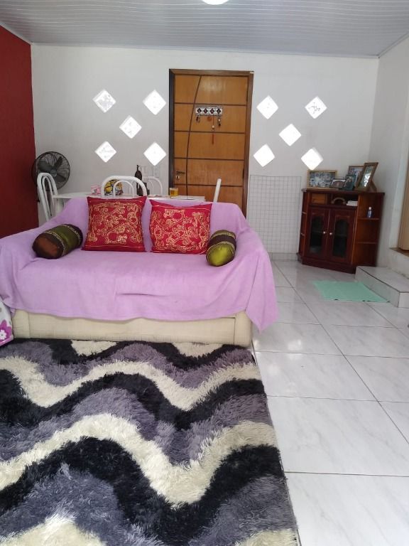 Casa à venda e aluguel com 3 quartos, 89m² - Foto 1