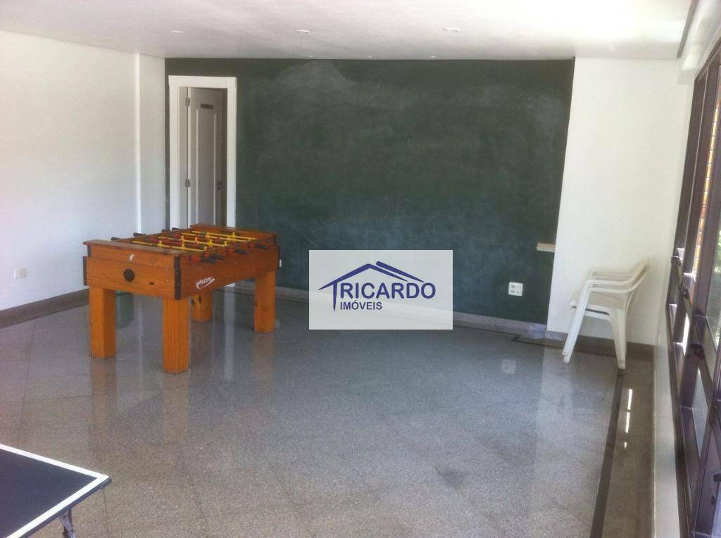 Apartamento à venda com 4 quartos, 190m² - Foto 12