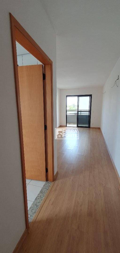 Apartamento à venda com 3 quartos, 84m² - Foto 5