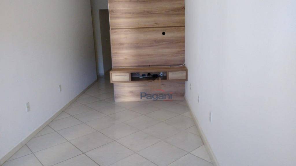 Casa à venda com 2 quartos, 60M2 - Foto 10