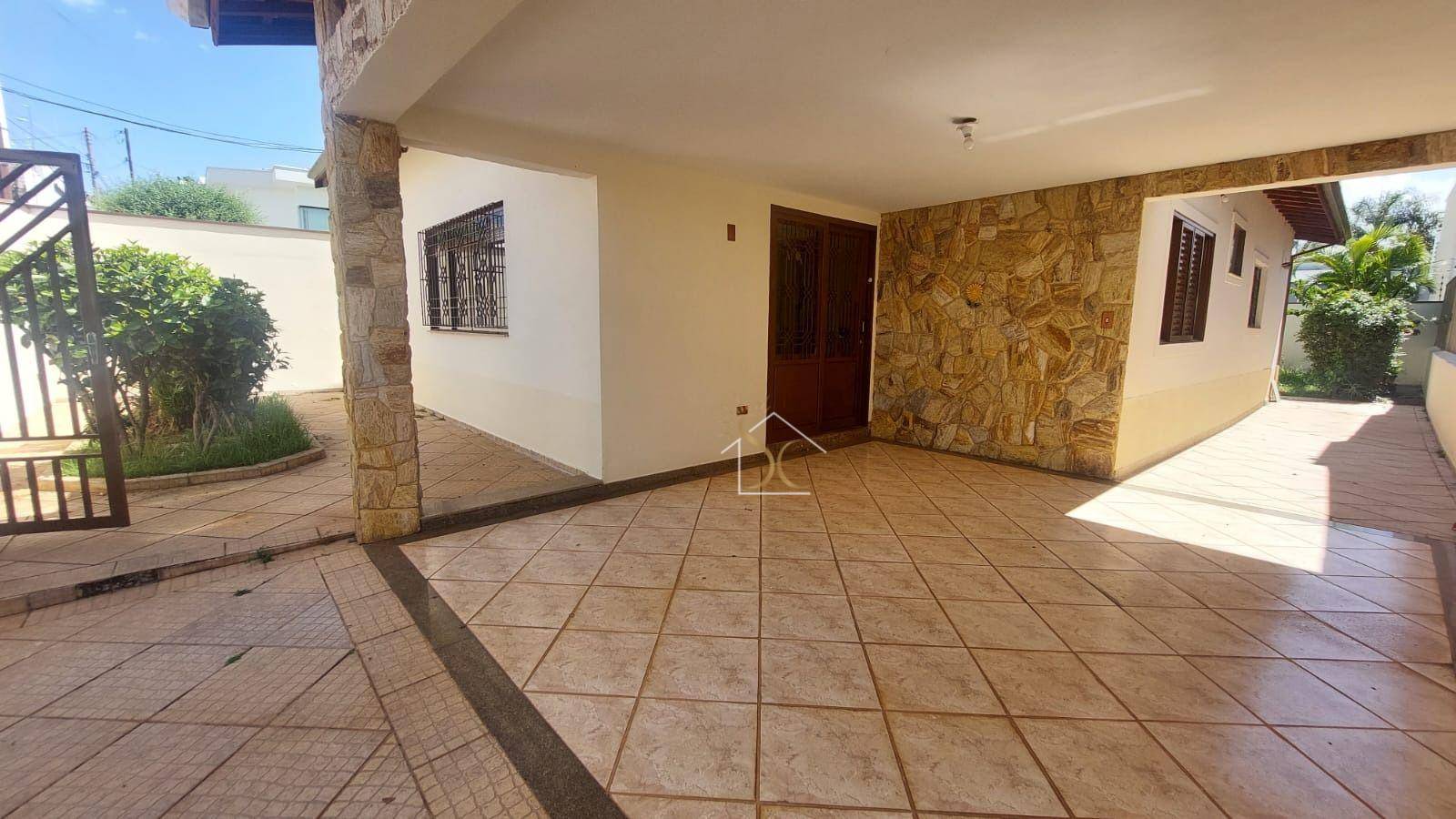 Casa para alugar com 3 quartos, 180m² - Foto 4