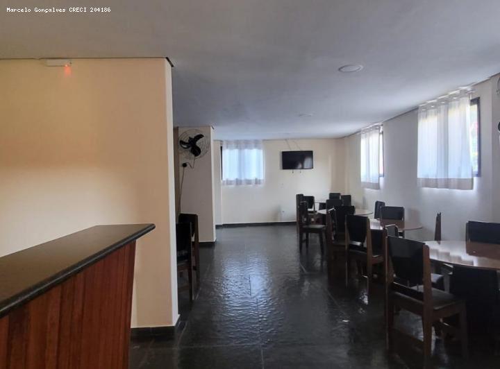 Apartamento à venda com 2 quartos, 61m² - Foto 14