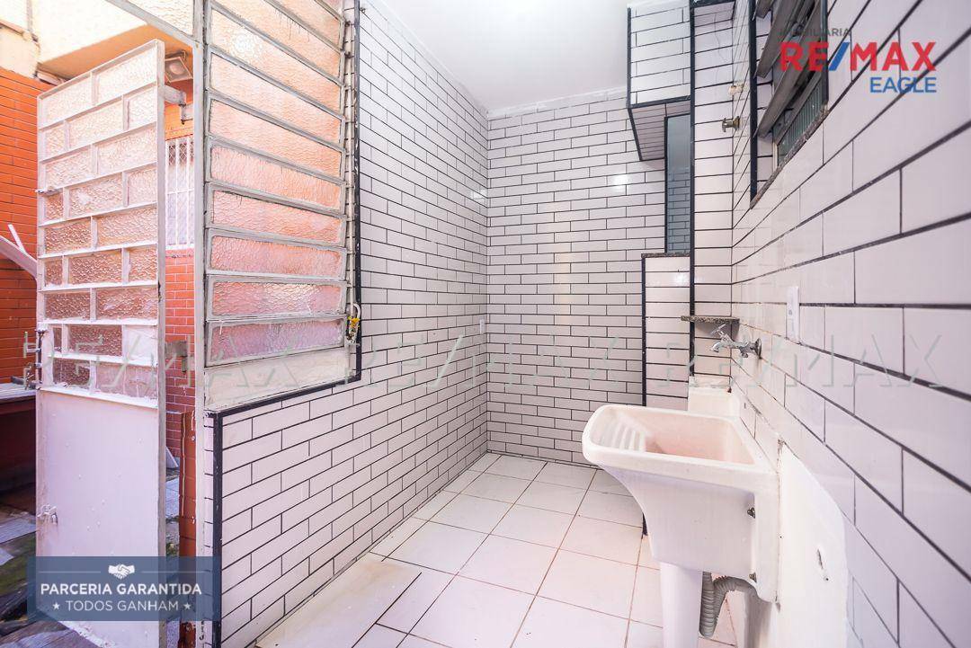 Apartamento à venda com 2 quartos, 60m² - Foto 13