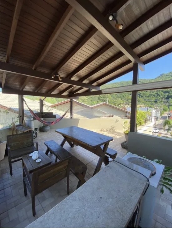 Casa para alugar com 3 quartos, 350m² - Foto 18