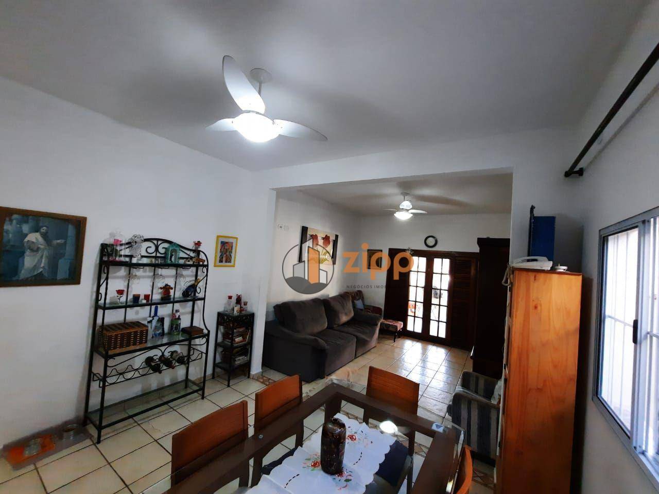 Sobrado à venda com 3 quartos, 200m² - Foto 17