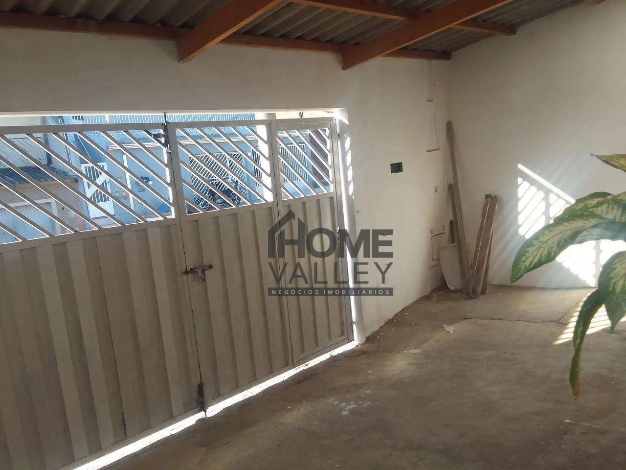 Casa à venda com 3 quartos, 200m² - Foto 4