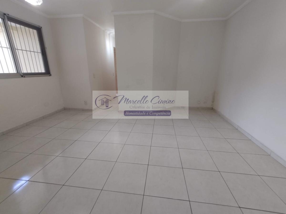 Apartamento à venda com 3 quartos, 69m² - Foto 4