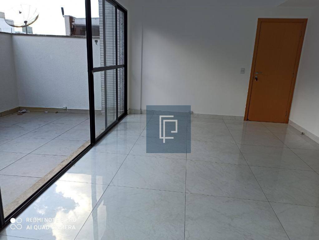 Apartamento à venda com 3 quartos, 110m² - Foto 2