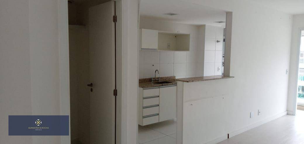 Apartamento à venda com 2 quartos, 76m² - Foto 10