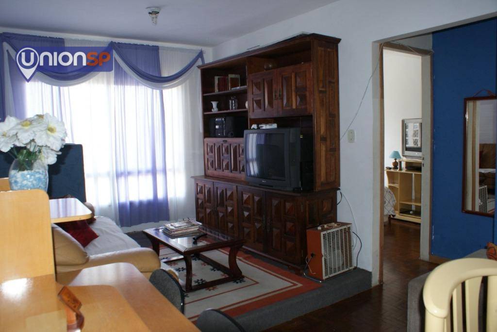 Apartamento à venda com 1 quarto, 50m² - Foto 2