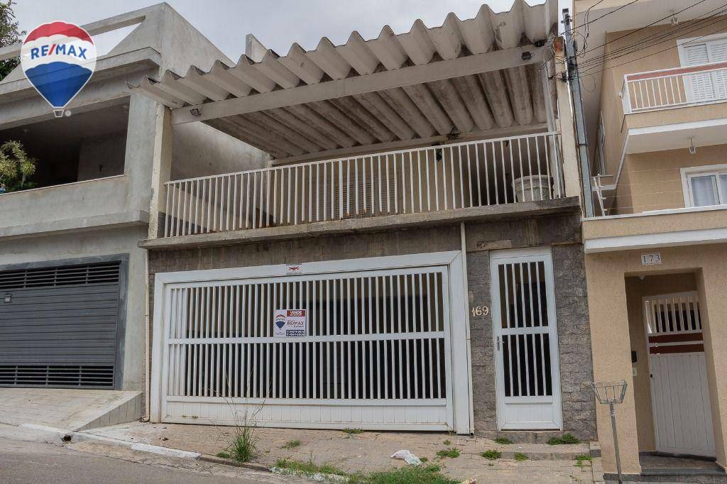 Sobrado à venda com 3 quartos, 185m² - Foto 1