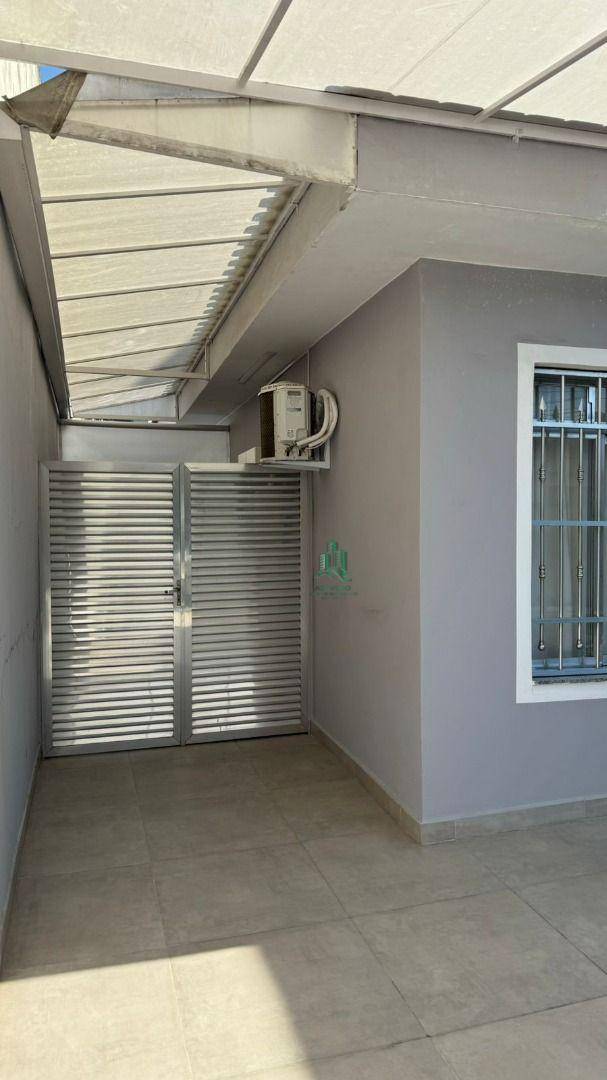 Casa à venda com 3 quartos, 160m² - Foto 4