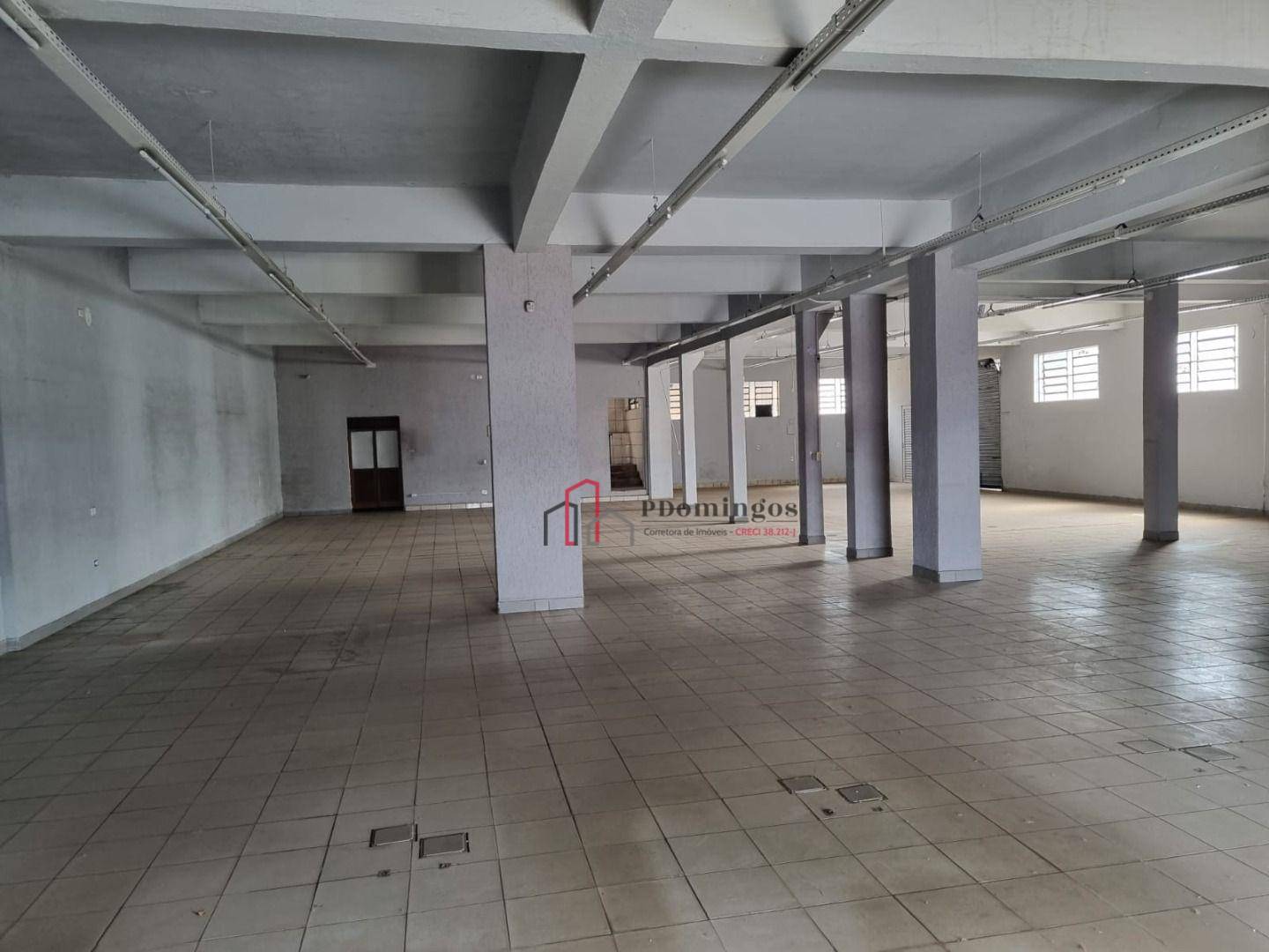 Depósito-Galpão-Armazém para alugar, 400m² - Foto 3