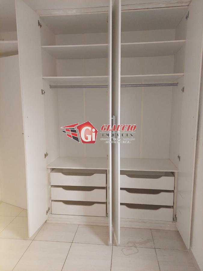 Apartamento à venda com 3 quartos - Foto 2