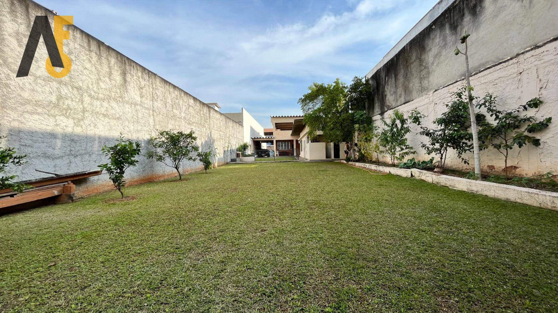 Casa à venda com 5 quartos, 426m² - Foto 6