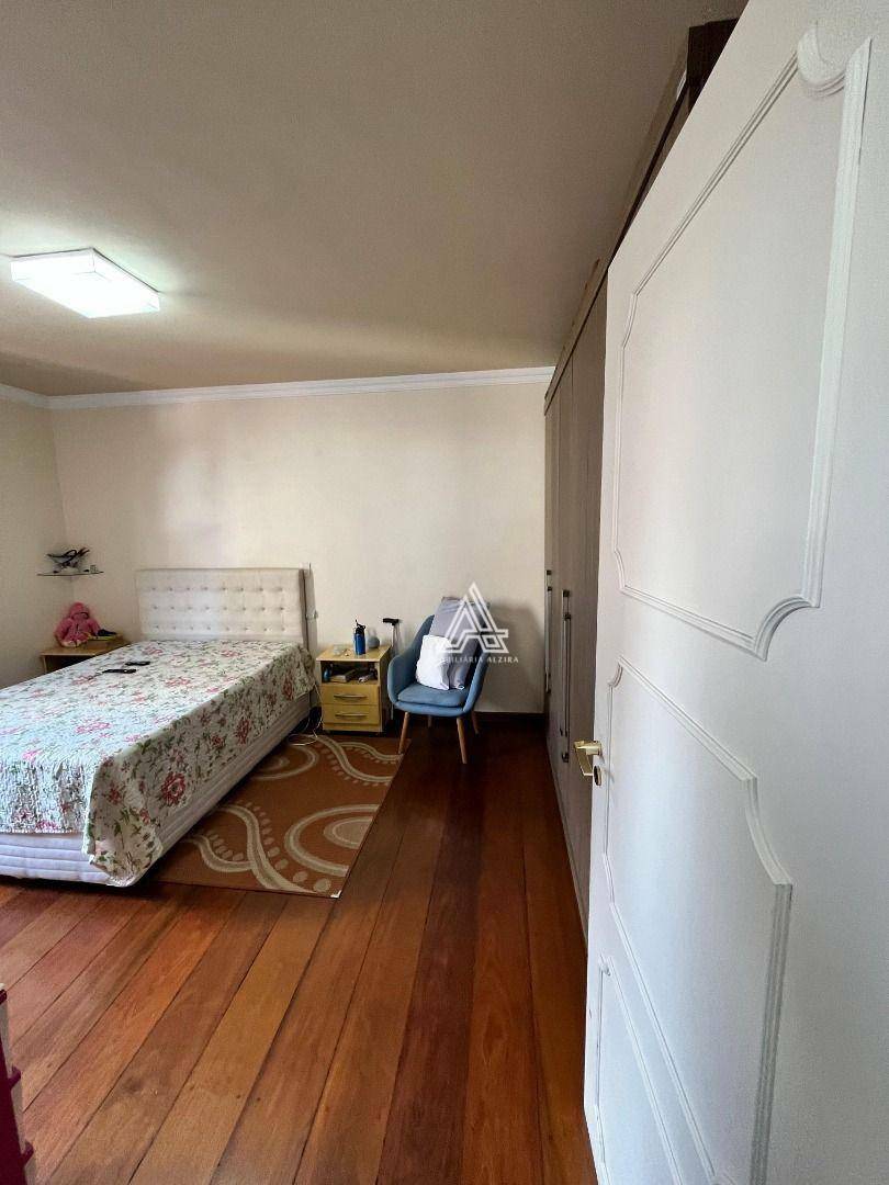 Apartamento à venda com 3 quartos, 157m² - Foto 29