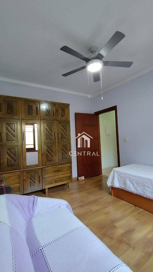 Casa à venda com 3 quartos, 260m² - Foto 17