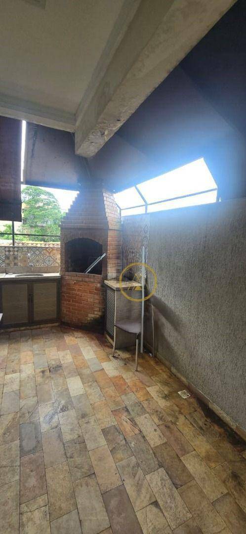 Cobertura à venda com 3 quartos, 200m² - Foto 10