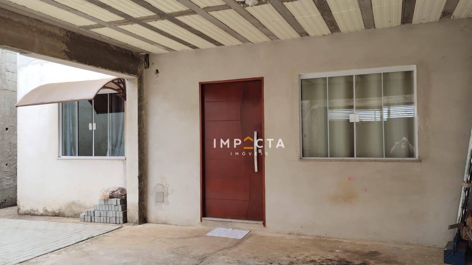 Casa à venda com 3 quartos, 154m² - Foto 1