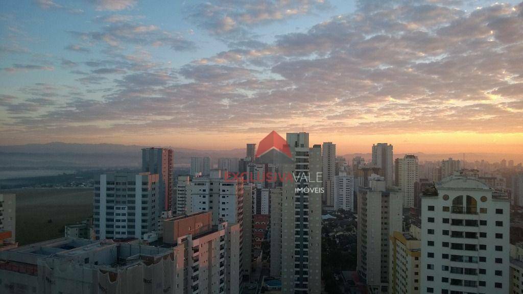 Apartamento para alugar com 4 quartos, 125m² - Foto 47