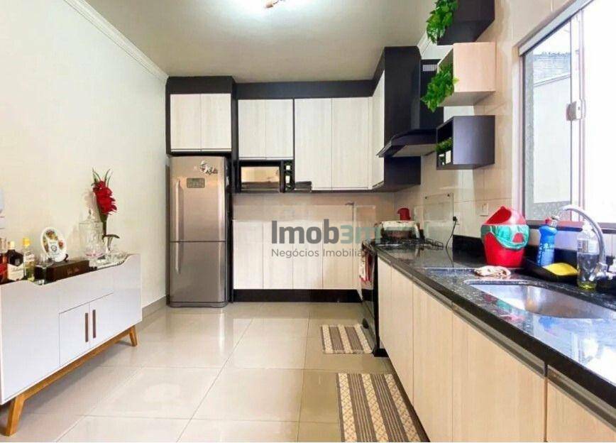 Casa à venda com 3 quartos, 123m² - Foto 4