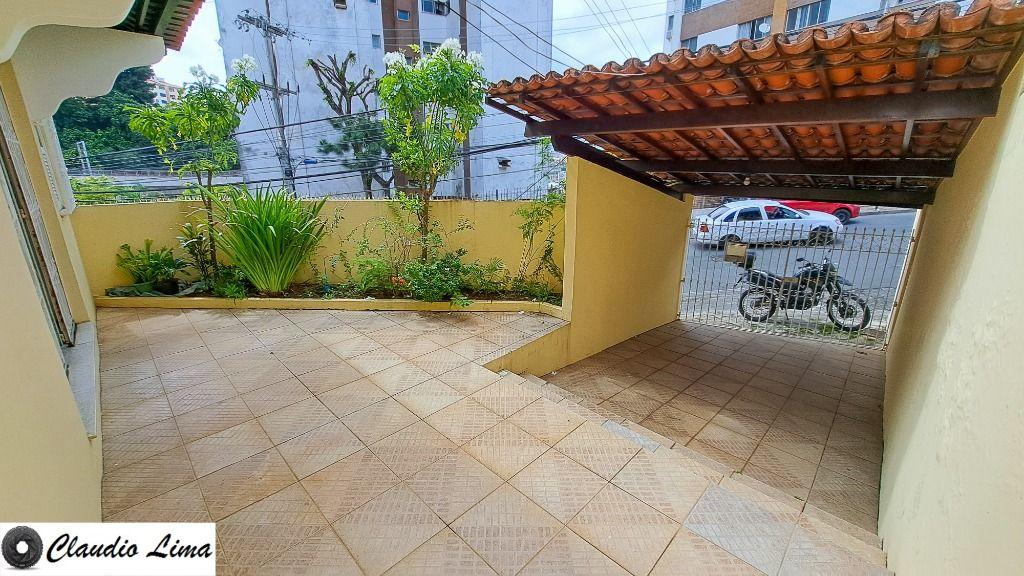 Casa à venda com 2 quartos, 185m² - Foto 4