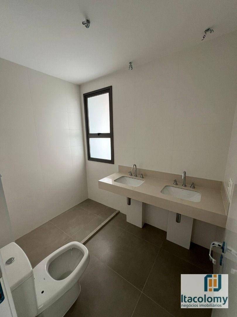 Apartamento à venda com 3 quartos, 123m² - Foto 9