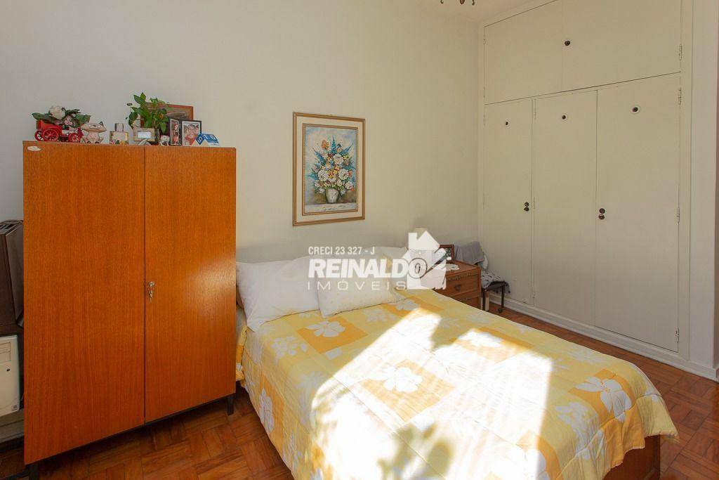 Apartamento à venda com 3 quartos, 234m² - Foto 9