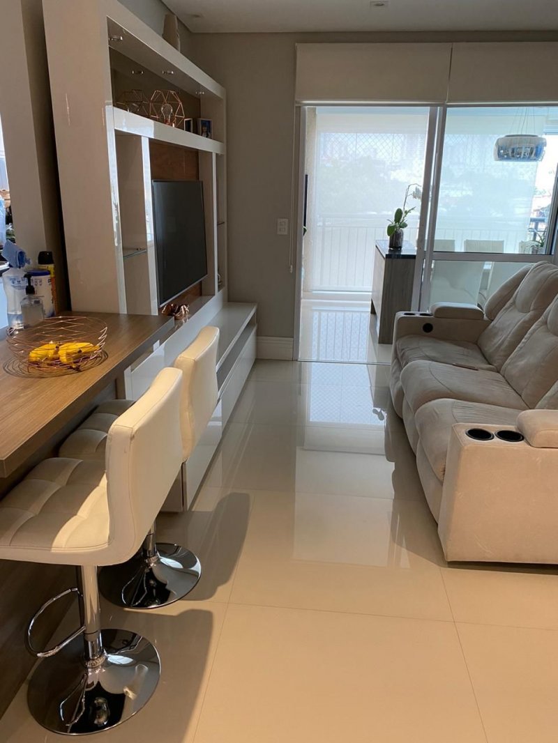 Apartamento à venda com 3 quartos, 86m² - Foto 9