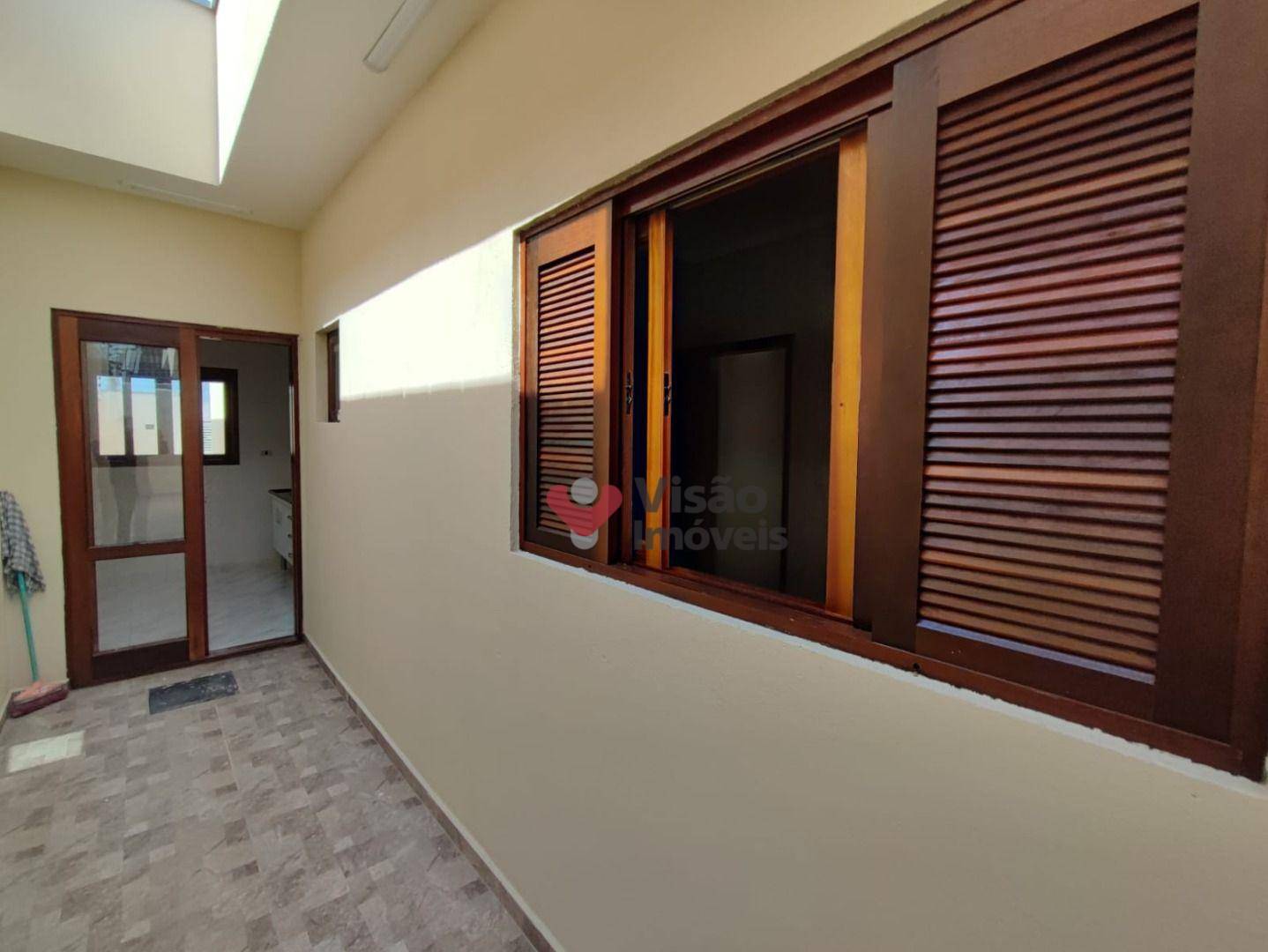 Casa à venda com 2 quartos, 66m² - Foto 17