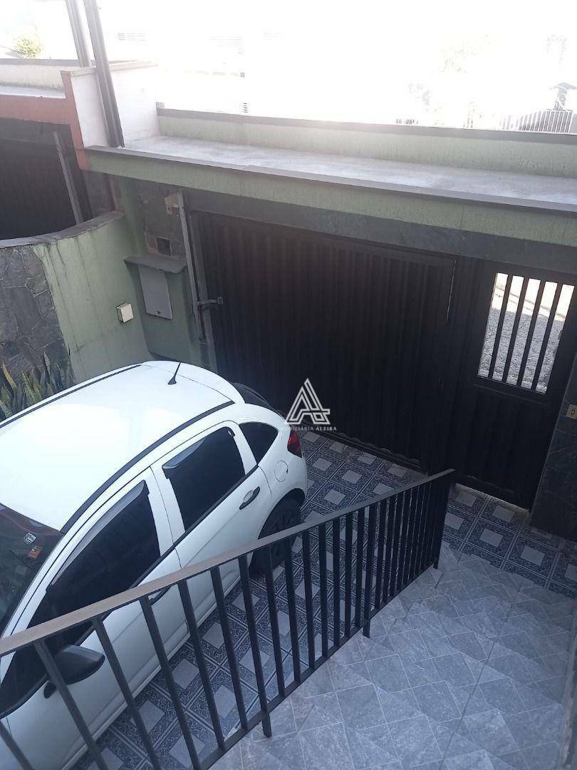 Sobrado à venda com 3 quartos, 280m² - Foto 3