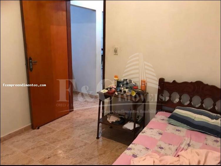 Casa à venda com 2 quartos, 157m² - Foto 6