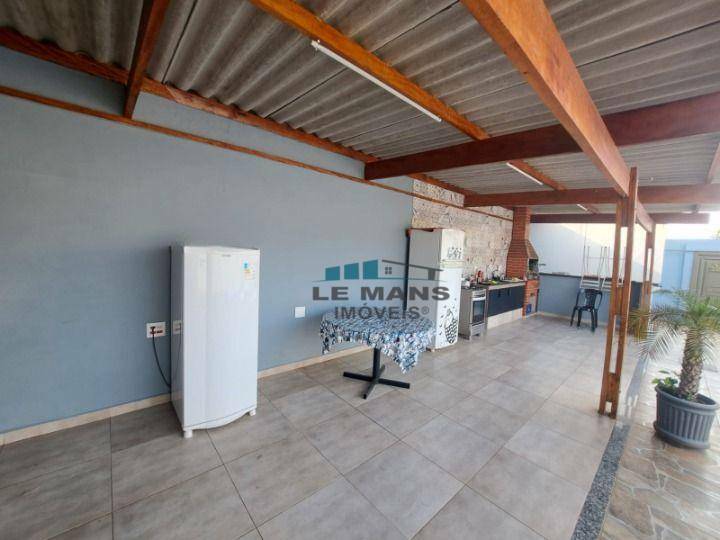 Casa à venda com 2 quartos, 110m² - Foto 4