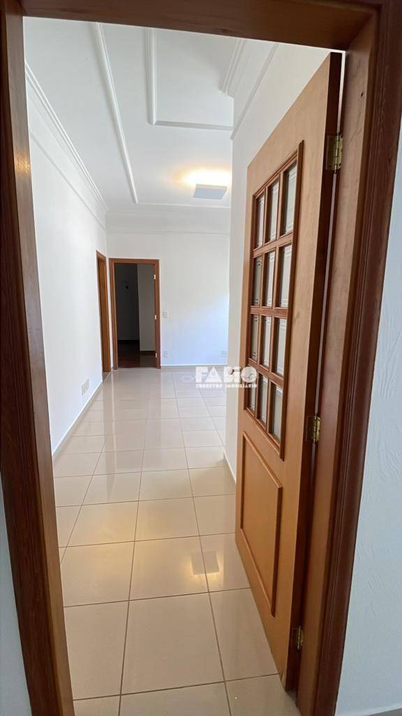 Casa de Condomínio à venda com 3 quartos, 238m² - Foto 11