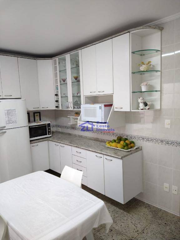 Sobrado à venda com 3 quartos, 180m² - Foto 36