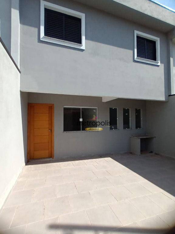 Sobrado à venda com 3 quartos, 67m² - Foto 1